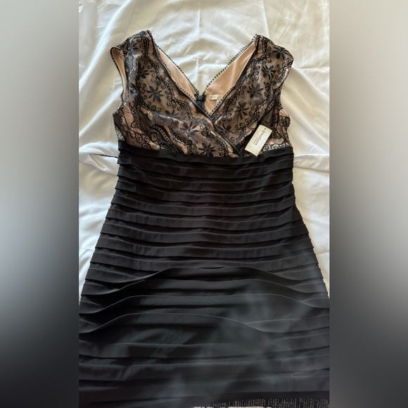 Lana Black and Nude Dress Barn - Picture 4 of 9